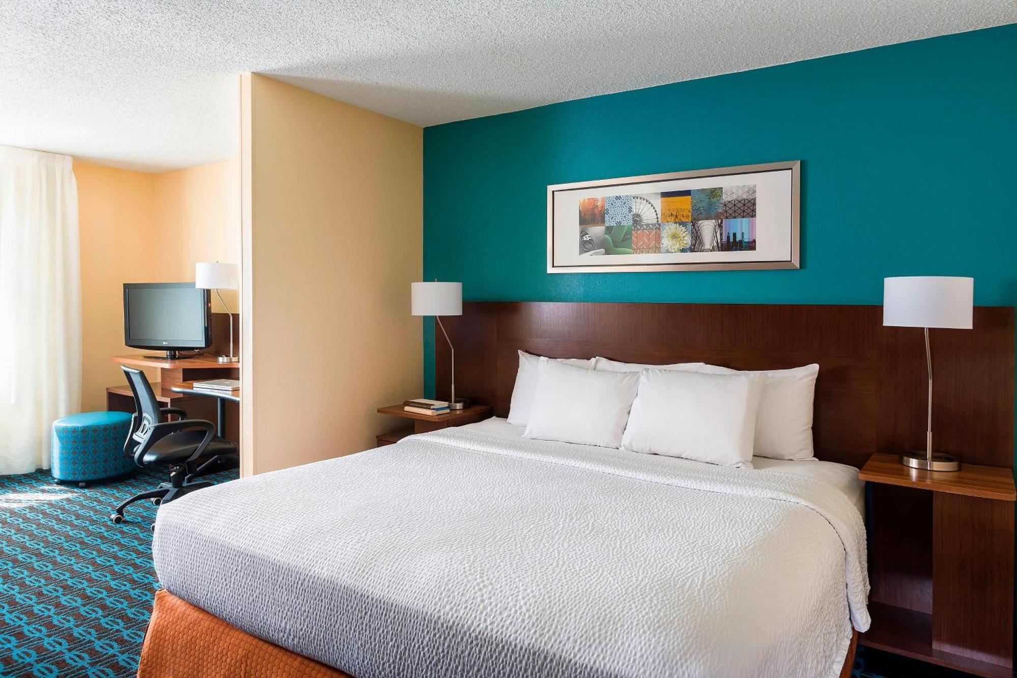 Fairfield Inn & Suites Dallas Park Central Exteriér fotografie