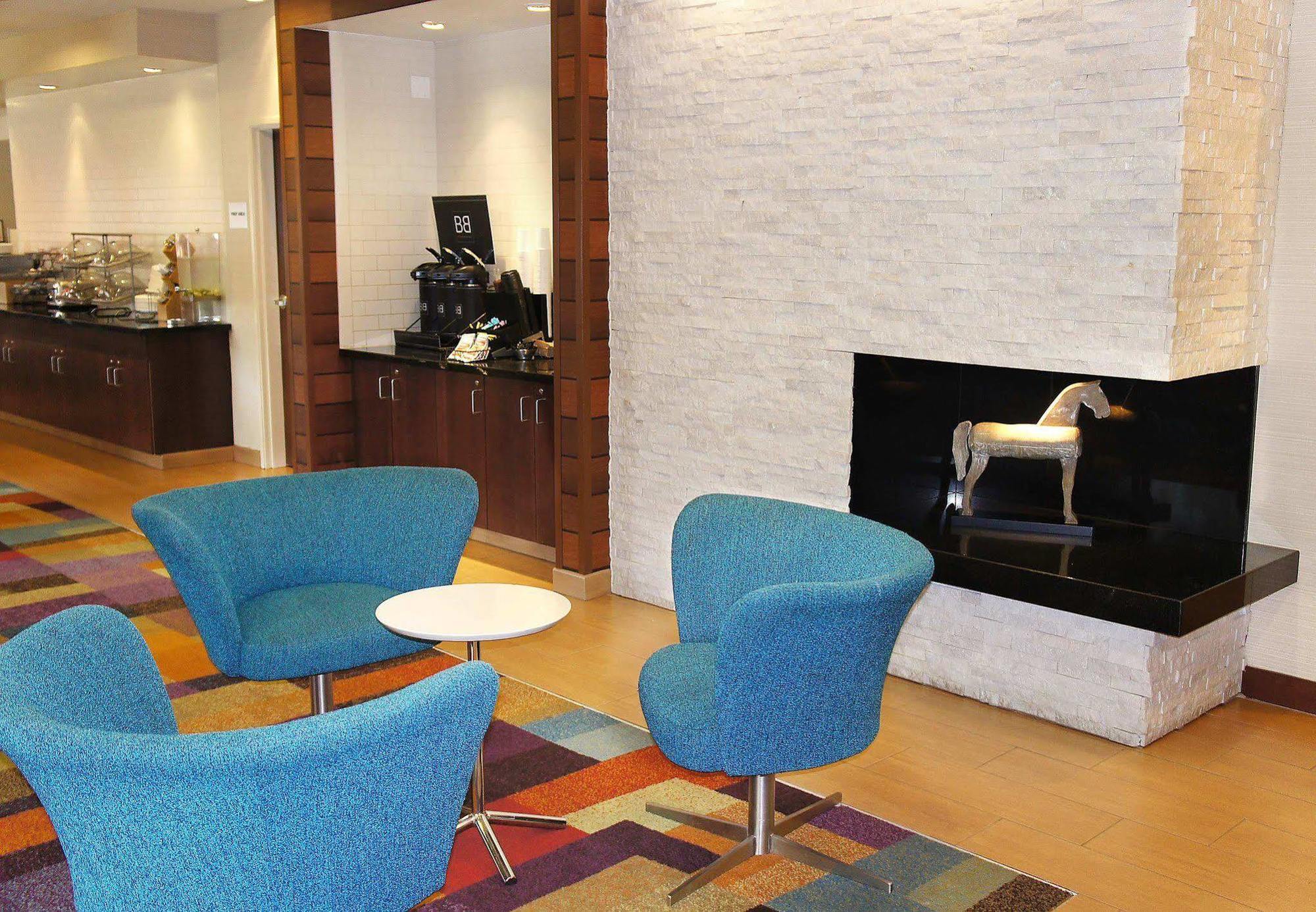 Fairfield Inn & Suites Dallas Park Central Exteriér fotografie