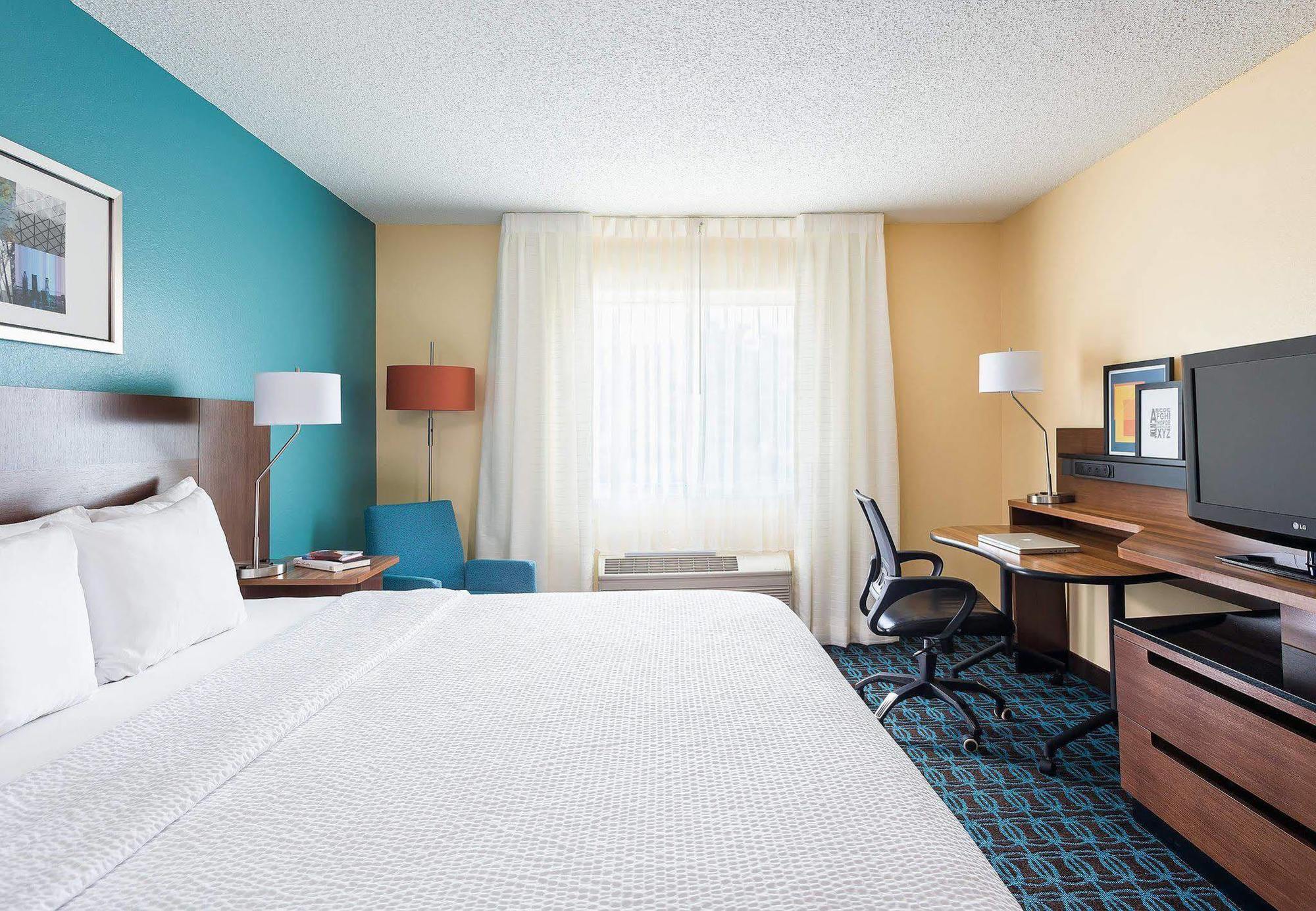 Fairfield Inn & Suites Dallas Park Central Exteriér fotografie